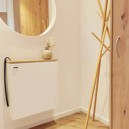 - Balkon & Parken Inklusive Daire *
