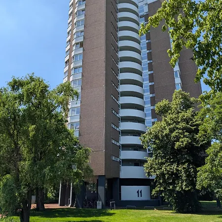 Apartment - Balkon & Parken Inklusive