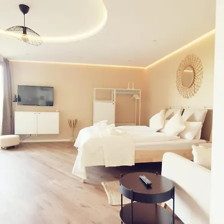 - Balkon & Parken Inklusive Osnabrueck