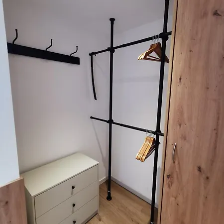 - Balkon & Parken Inklusive
